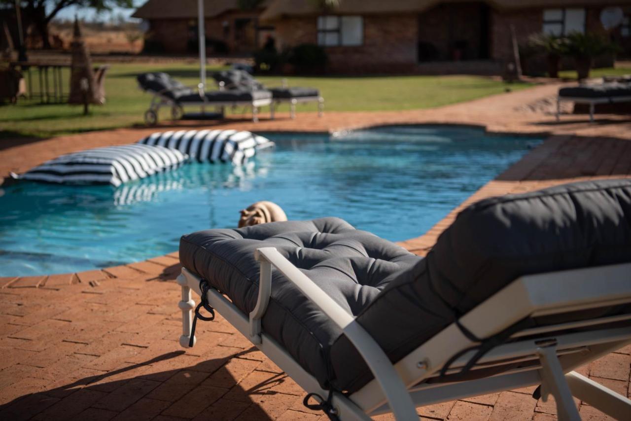 Morakane Safari Lodge Vryburg ภายนอก รูปภาพ