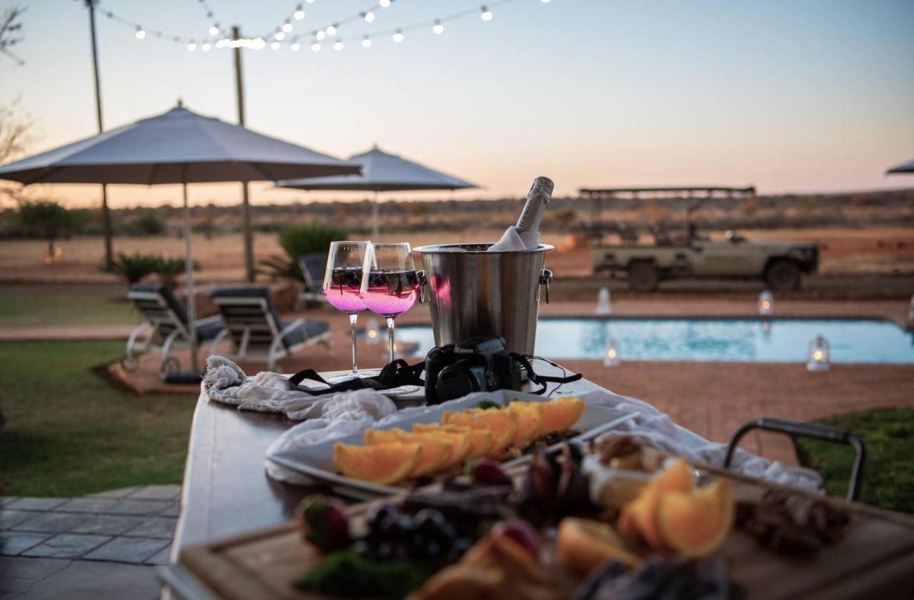 Morakane Safari Lodge Vryburg ภายนอก รูปภาพ